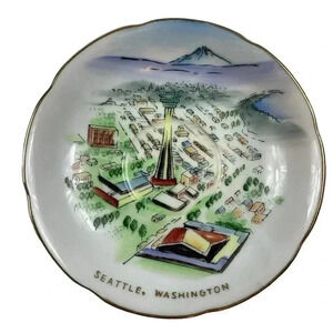 Vintage Seattle Space Needle MCM saucer